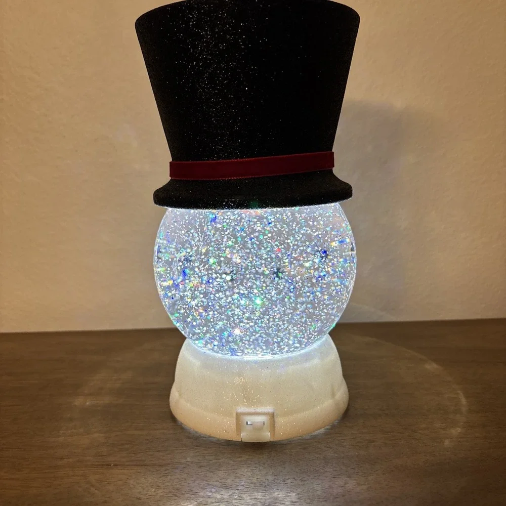 Bath & Body Works Snowman Pedestal Candle Holder Light Up Glitter Water Globe - Picture 5 of 8